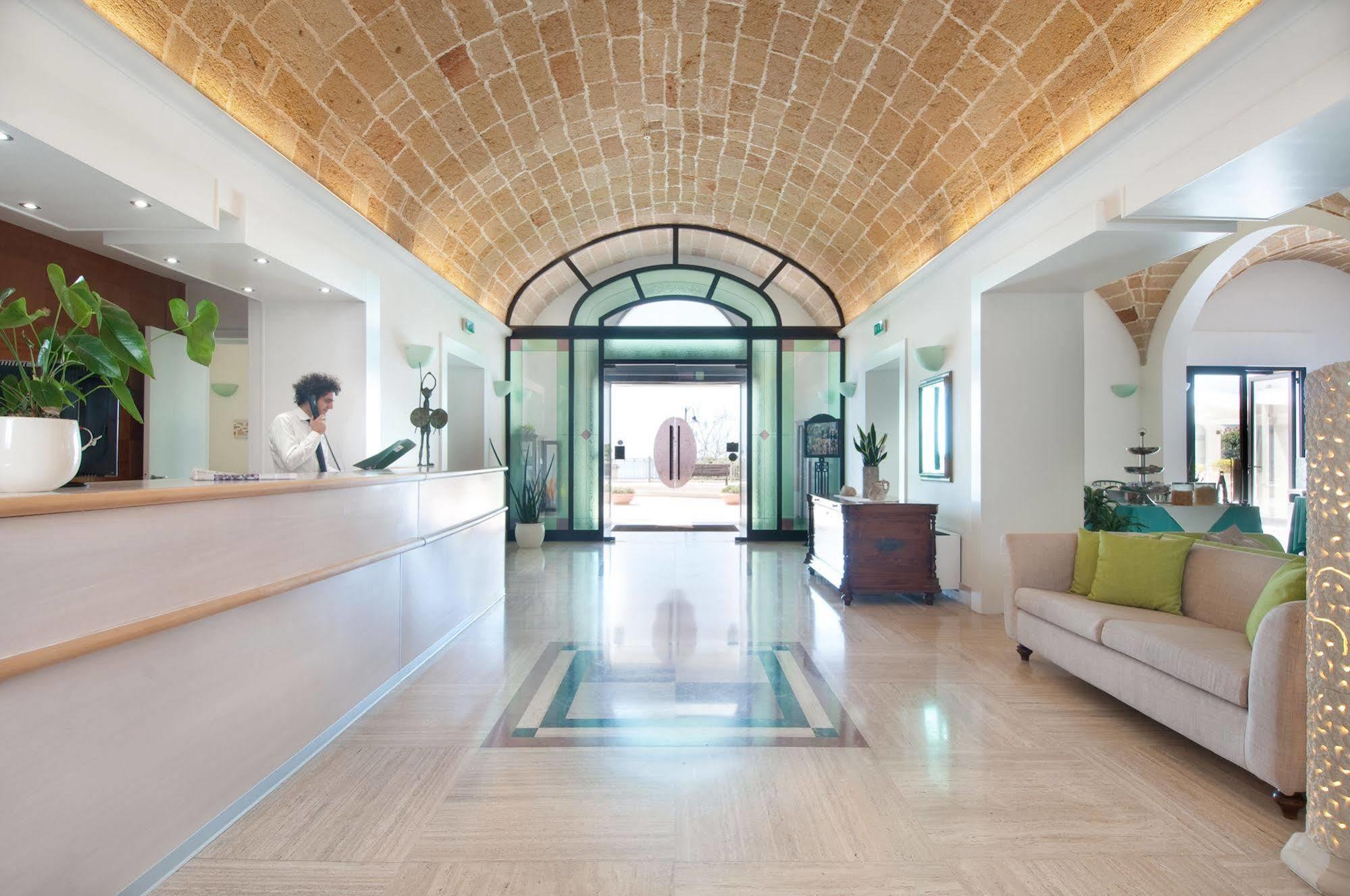Grand Hotel Mediterraneo Santa Cesarea Terme Dış mekan fotoğraf